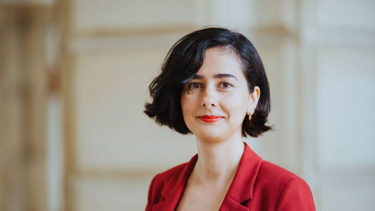Prof. Dr. Aysel Yollu-Tok, Professorin für VWL, insbesondere Sozial- und Wirtschaftspolitik