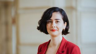 Prof. Dr. Aysel Yollu-Tok, Professorin für VWL, insbesondere Sozial- und Wirtschaftspolitik