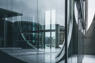 Glassfassade großes Gebäude